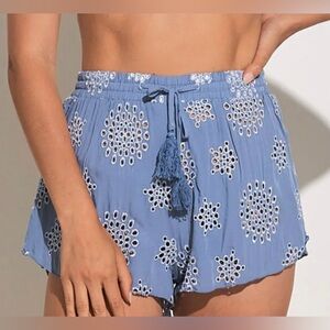 Elan “Lina” eyelet Drawstring Waist NWT MEDIUM so cute